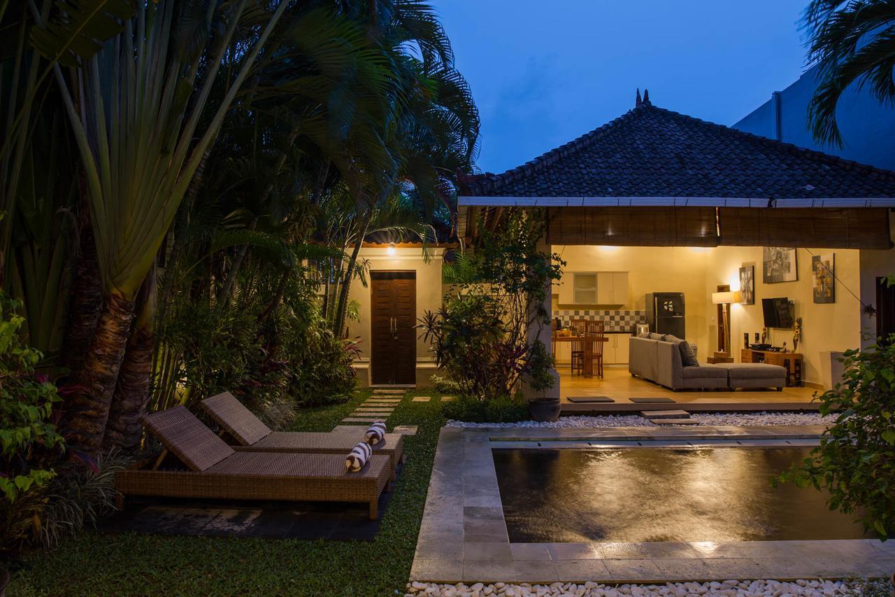 Villa Deshy Seminyak Exterior foto